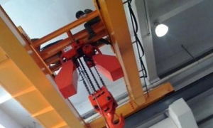 無錫行車保養(yǎng)的安全裝置是這樣的？